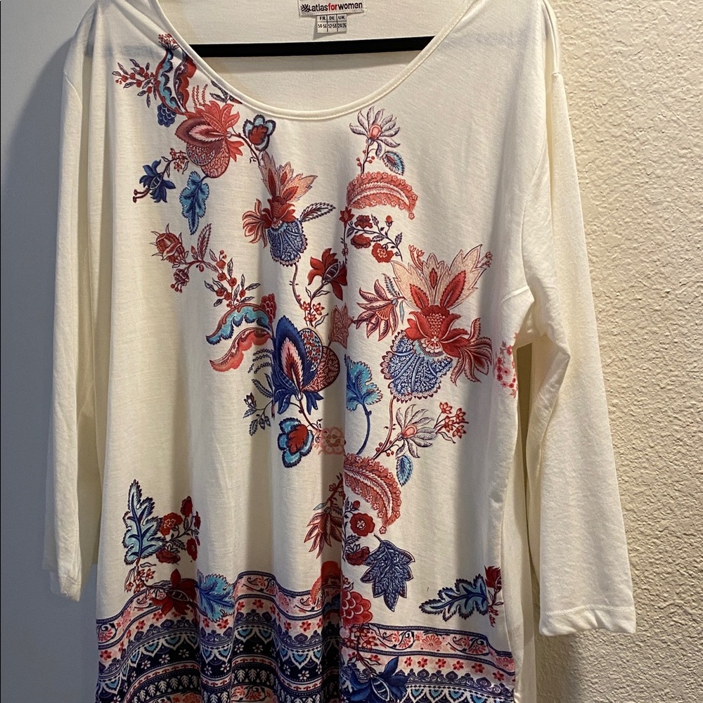 Atlas For Women Cream Tunic With Floral Design